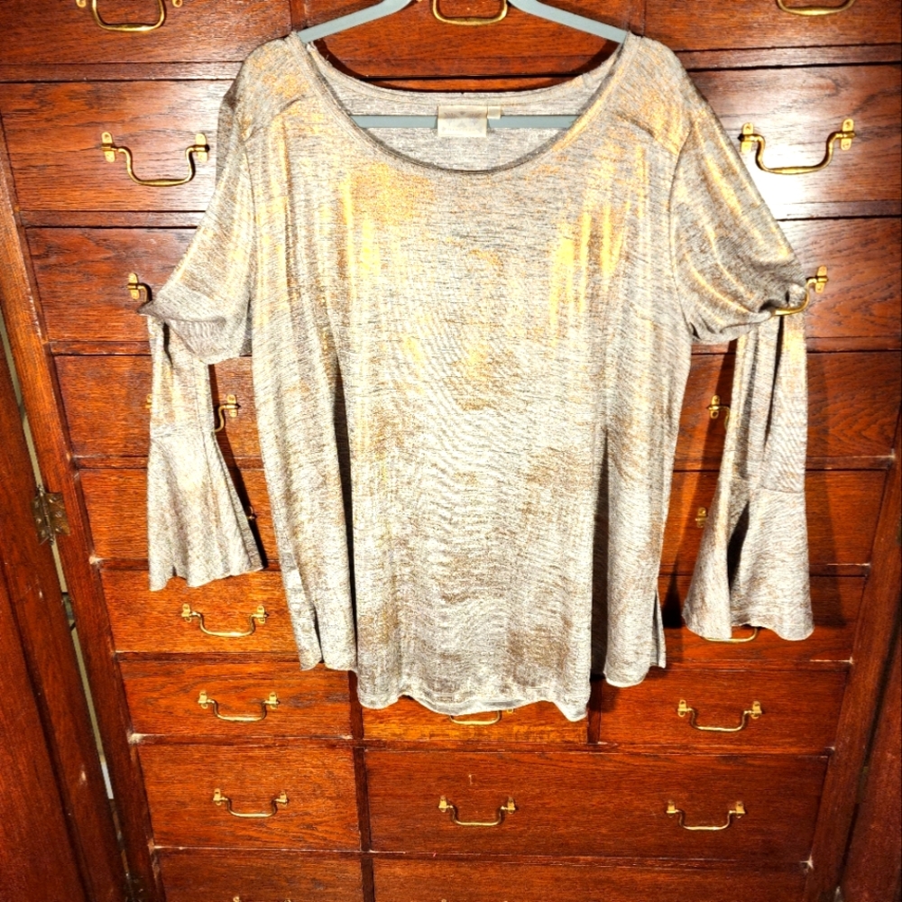Dantell Gold Metalic Sparkly Shirt